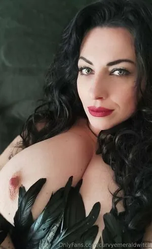 Curvyemeraldwitch OnlyFans Leaked Free Thumbnail Picture - #qX8Qb1Onxy