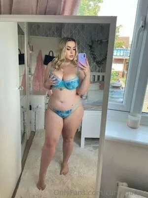 Curvygirllou OnlyFans Leaked Free Thumbnail Picture - #9eABy8nRlY