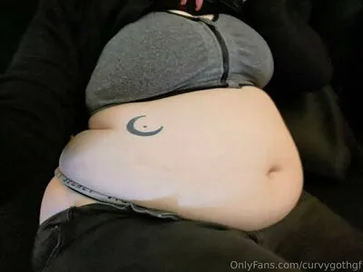 Curvygothgf OnlyFans Leaked Free Thumbnail Picture - #ED7XdOjmXo