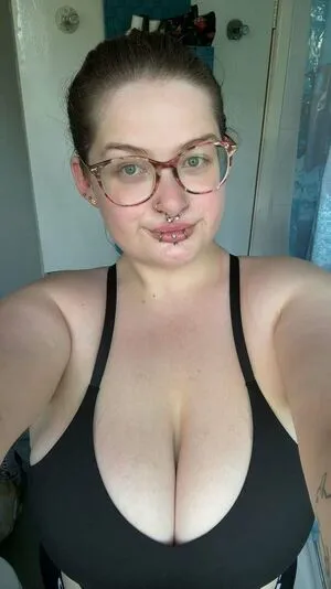 Curvykerrie OnlyFans Leaked Free Thumbnail Picture - #g87NPOoFPF
