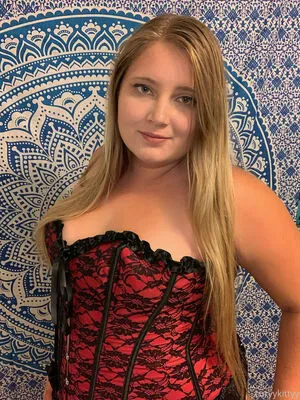 Curvykittyy OnlyFans Leaked Free Thumbnail Picture - #SF4g6ygvIF