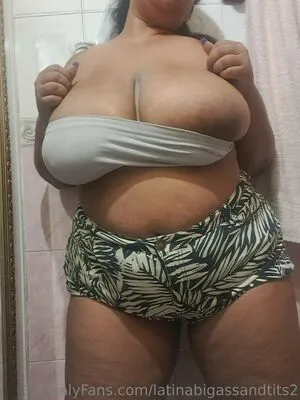Curvylatinakay OnlyFans Leaked Free Thumbnail Picture - #1KDGko1qlk
