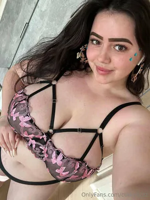 Curvylizzz OnlyFans Leaked Free Thumbnail Picture - #59s5lc76dA