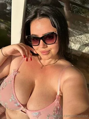 Curvylizzz OnlyFans Leaked Free Thumbnail Picture - #Iy8h90mVmc