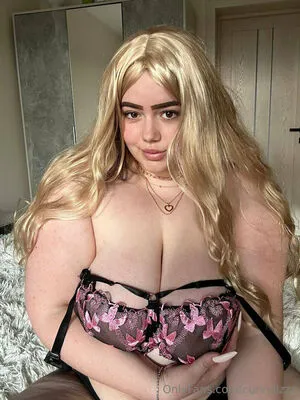 Curvylizzz OnlyFans Leaked Free Thumbnail Picture - #XkNnuY3d9t