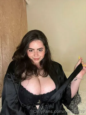 Curvylizzz OnlyFans Leaked Free Thumbnail Picture - #mk3vOUK35B