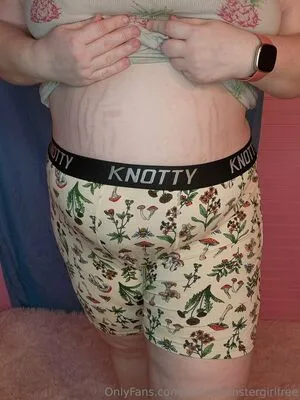 Curvymonstergirlfree OnlyFans Leaked Free Thumbnail Picture - #Oh757RWwsf