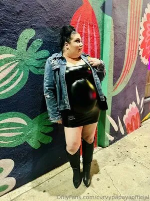 Curvypapayaofficial OnlyFans Leaked Free Thumbnail Picture - #Paq6zg9rXD