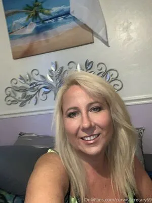 Curvysecretary69 OnlyFans Leaked Free Thumbnail Picture - #1ZQpjrpRUI