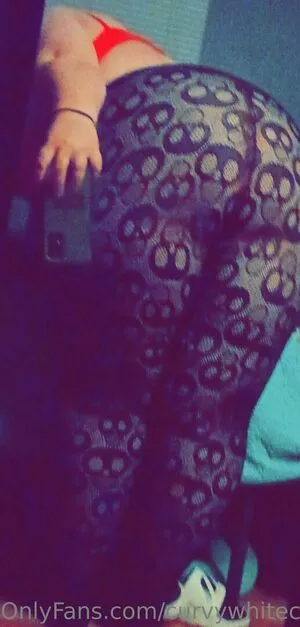 Curvywhitechick OnlyFans Leaked Free Thumbnail Picture - #5sHuVazIk5