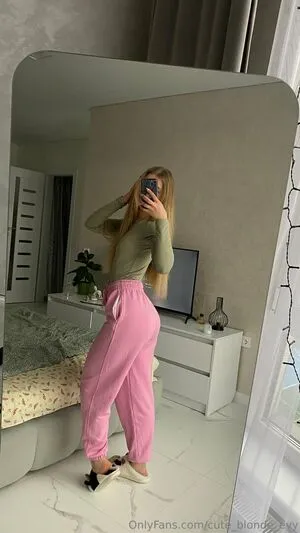 Cute Blonde Evy OnlyFans Leaked Free Thumbnail Picture - #7BfTKoWJwX
