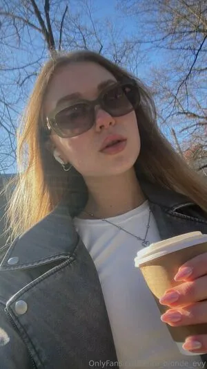 Cute Blonde Evy OnlyFans Leaked Free Thumbnail Picture - #Jn0QpJyQGF