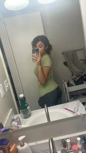 Cutecurlgirl OnlyFans Leaked Free Thumbnail Picture - #UmAH7zdf2W