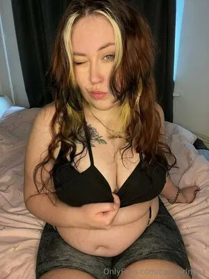 Cutegirlnyxx OnlyFans Leaked Free Thumbnail Picture - #ESTOBed12E