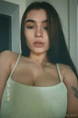 Cutie Dixie OnlyFans Leaked Free Thumbnail Picture - #skXwwwxtAJ