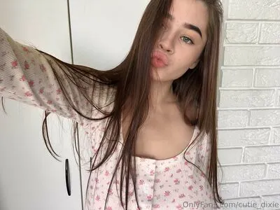 Cutie Dixie OnlyFans Leaked Free Thumbnail Picture - #CqHkbfIg8K