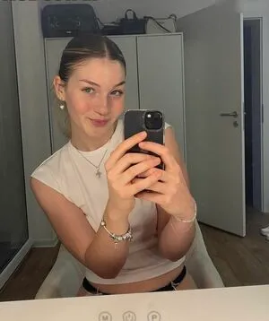 Cutiekelly OnlyFans Leaked Free Thumbnail Picture - #2Ucpt30P14