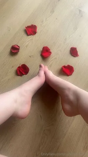 Cutienovafrog OnlyFans Leaked Free Thumbnail Picture - #IAmGNGrPtf