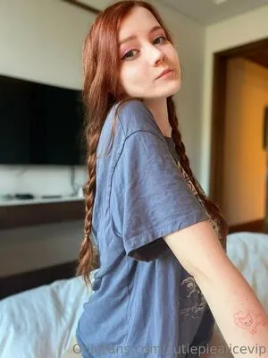 Cutiepiealicevip OnlyFans Leaked Free Thumbnail Picture - #aVCq5pFHrc