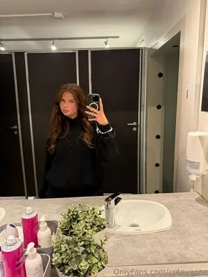 Cutievivieee OnlyFans Leaked Free Thumbnail Picture - #GBDWXU66ya