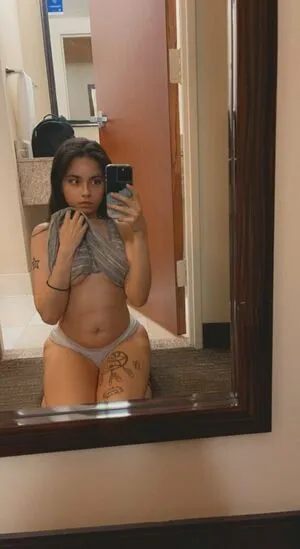 Cutieyommy0420 OnlyFans Leaked Free Thumbnail Picture - #QwaabhB050