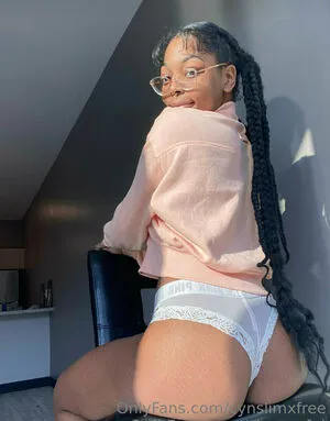 Cynslimxfree OnlyFans Leaked Free Thumbnail Picture - #CD7sYAOR2a
