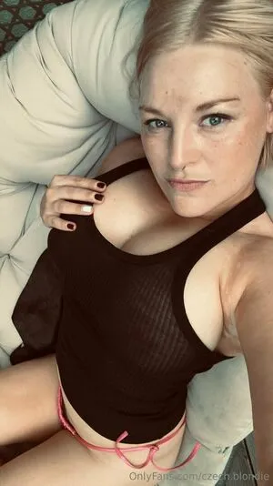 Czech Blondie OnlyFans Leaked Free Thumbnail Picture - #BEXCAHkixl