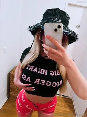 Dacutie OnlyFans Leaked Free Thumbnail Picture - #tpFXd7WLzi