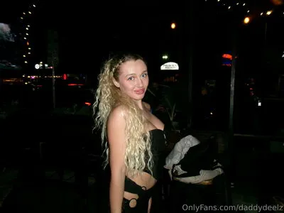 Daddydeelz OnlyFans Leaked Free Thumbnail Picture - #77OPNCYb9k