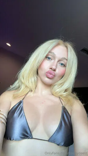 Daddydeelz OnlyFans Leaked Free Thumbnail Picture - #lE3y4v47db