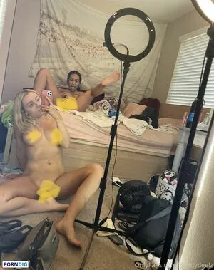 Daddydeelz OnlyFans Leaked Free Thumbnail Picture - #rbqp9108l3