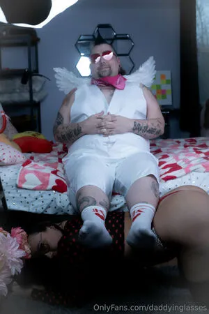 Daddyinglasses OnlyFans Leaked Free Thumbnail Picture - #q2RZsXhJd8