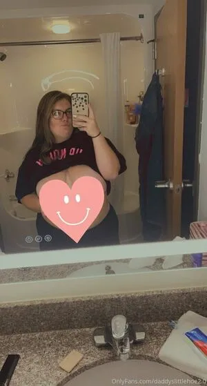 Daddyslittlehoe2 OnlyFans Leaked Free Thumbnail Picture - #ExVTia7EeJ