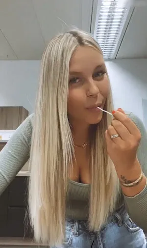 Dagi Bee OnlyFans Leaked Free Thumbnail Picture - #3rzJI7hOBi