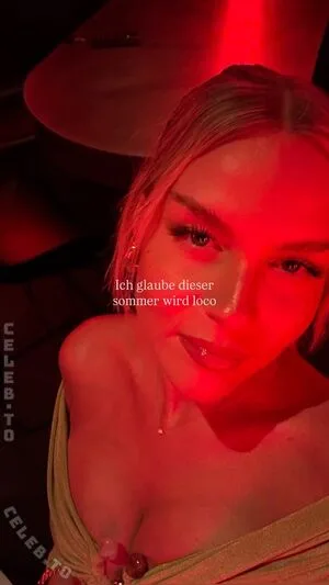 Dagi Bee OnlyFans Leaked Free Thumbnail Picture - #8UZ7pCsoWP
