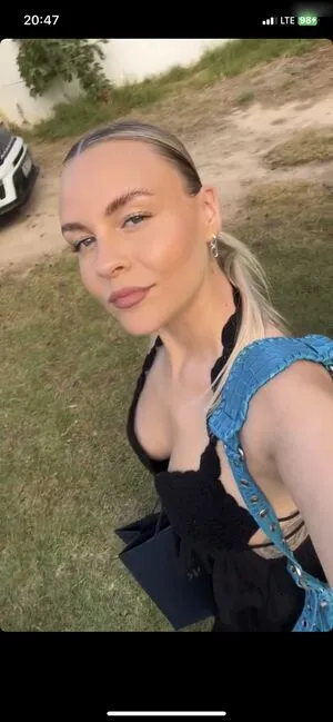 Dagi Bee OnlyFans Leaked Free Thumbnail Picture - #GxmP2AZfrf