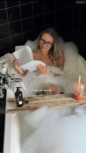 Dagi Bee OnlyFans Leaked Free Thumbnail Picture - #JiTcIr43L0