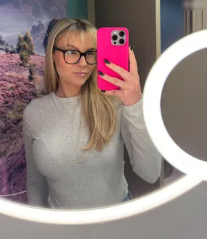 Dagi Bee OnlyFans Leaked Free Thumbnail Picture - #MVrG6bK1Pb
