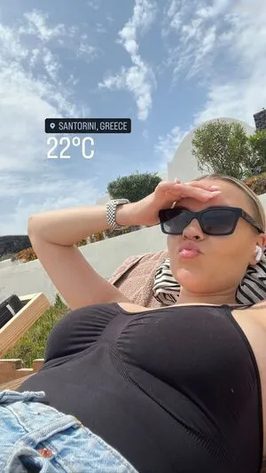 Dagi Bee OnlyFans Leaked Free Thumbnail Picture - #TcM4zU93vL
