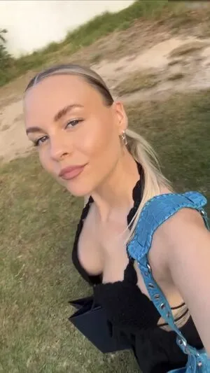 Dagi Bee OnlyFans Leaked Free Thumbnail Picture - #TngxApn6mX
