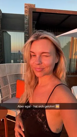 Dagi Bee OnlyFans Leaked Free Thumbnail Picture - #UnnZwJPV4a