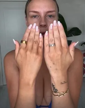 Dagi Bee OnlyFans Leaked Free Thumbnail Picture - #YGyvOptLnv