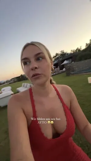 Dagi Bee OnlyFans Leaked Free Thumbnail Picture - #a9tp1hmkvm