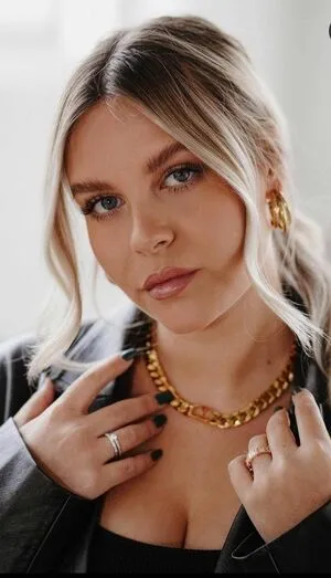 Dagi Bee OnlyFans Leaked Free Thumbnail Picture - #fEbfanqwIx