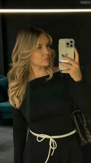 Dagi Bee OnlyFans Leaked Free Thumbnail Picture - #m7z1Aw86b1