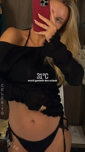 Dagi Bee OnlyFans Leaked Free Thumbnail Picture - #mUeCux2b84