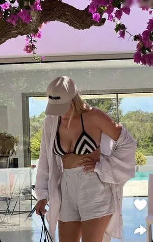 Dagi Bee OnlyFans Leaked Free Thumbnail Picture - #nxdD54YJTi