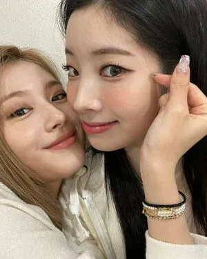 Dahyun OnlyFans Leaked Free Thumbnail Picture - #5zVgBjw8OG