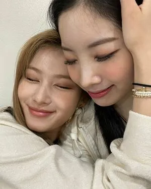 Dahyun OnlyFans Leaked Free Thumbnail Picture - #N9cfLDdROu