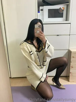 Dailysungy OnlyFans Leaked Free Thumbnail Picture - #IJfLFdQcMu